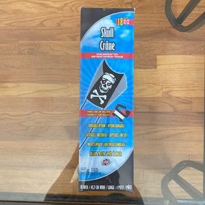 NWT Skull 18” Durable Nylon Kite